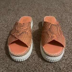 Women’s Franco Sarto Sandle. Brand new